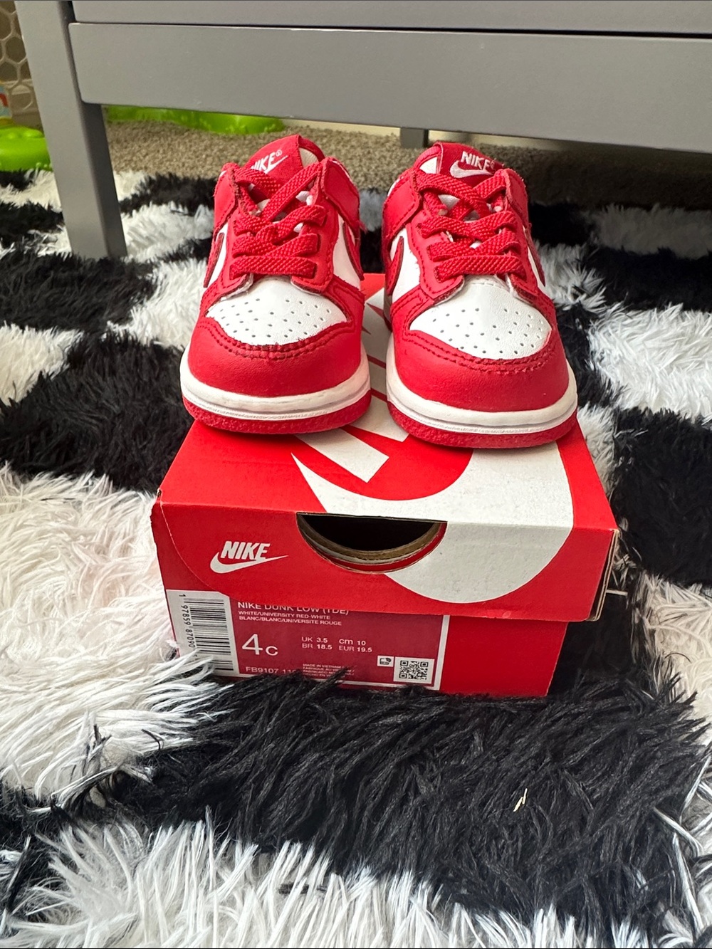 Nike Kids Red and White Low-Top Sneakers (Toddler)